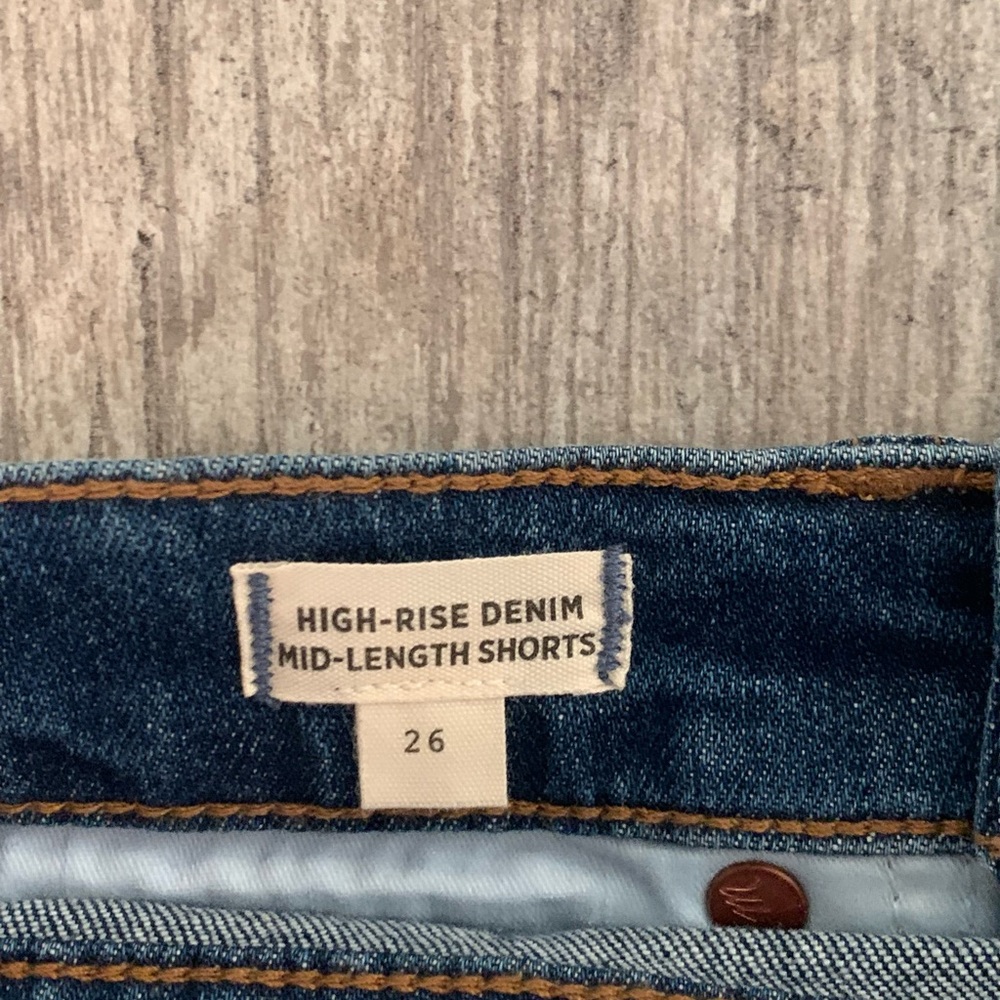 High Rise Denim Mid-Length Shorts🌺 - Picture 4 of 5